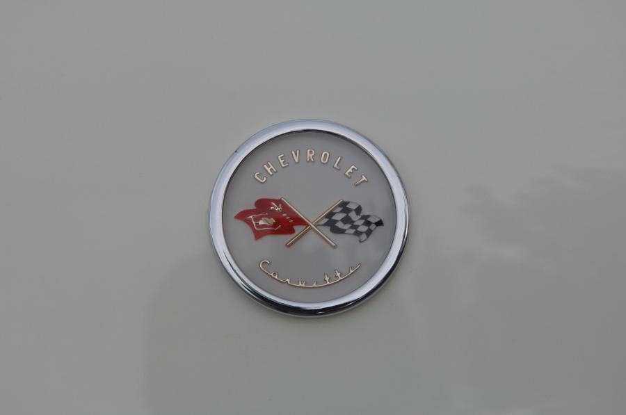  Chevrolet Corvette 1954 года  (фото 52 из 81)